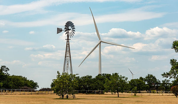  Wind Turbines / Wind Mill
